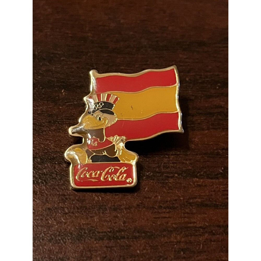 Vintage 1984 Los Angeles Olympics Coca Cola Sam Eagle Spain Flag Lapel Pin